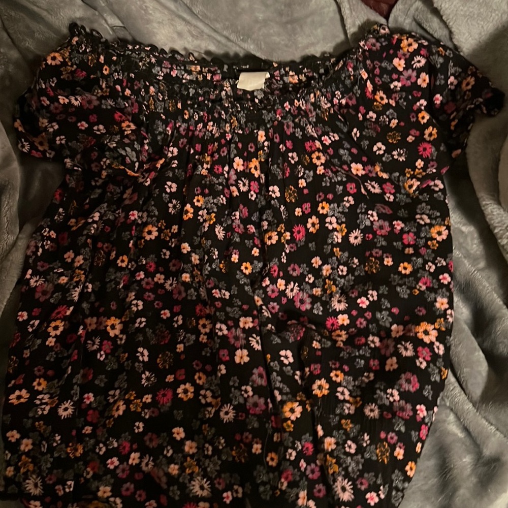 cute floral off the shoulder shirt